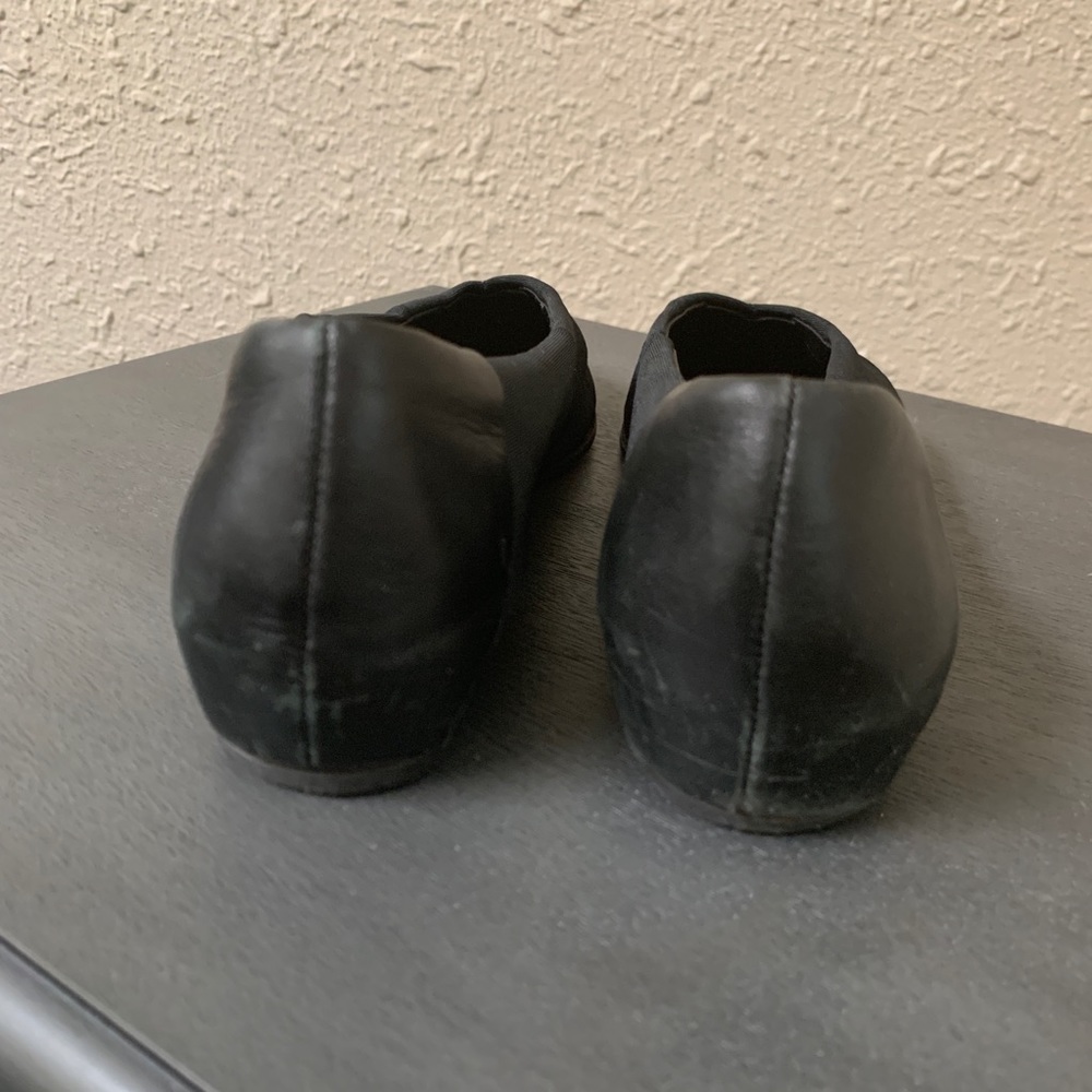Eileen Fisher Black Flats - Picture 4 of 8